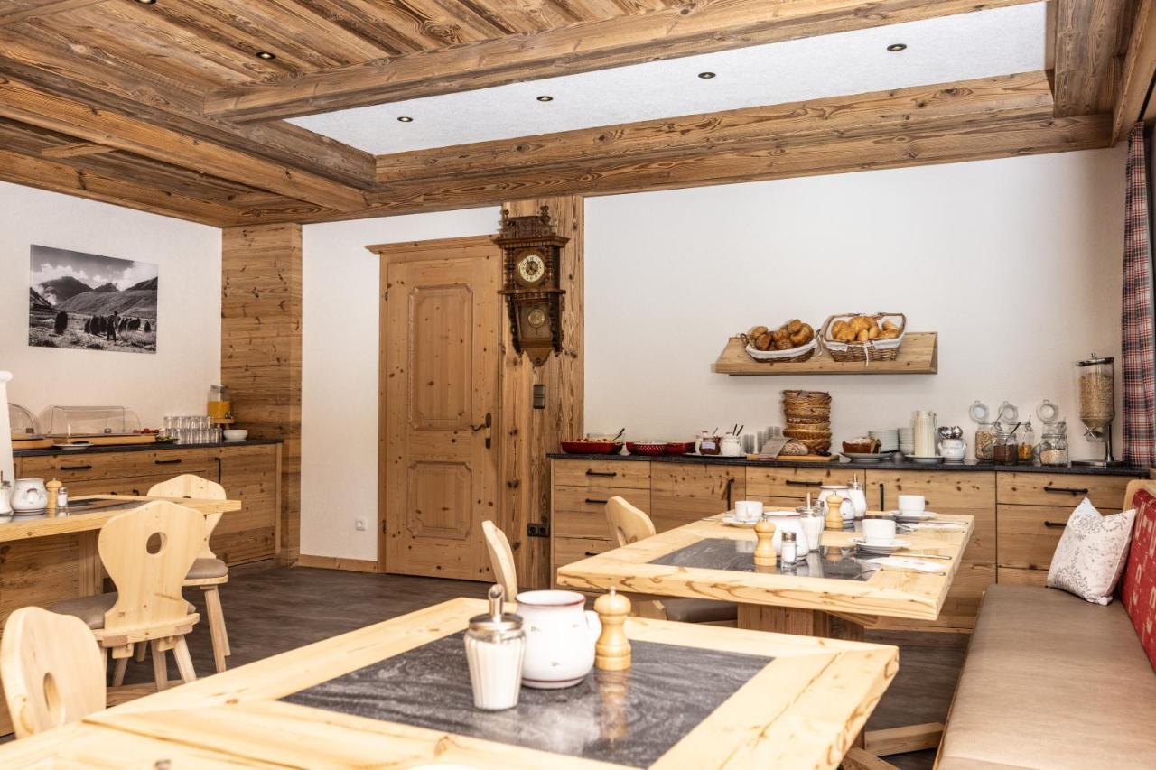 Landhaus Panorama Berwang Buitenkant foto