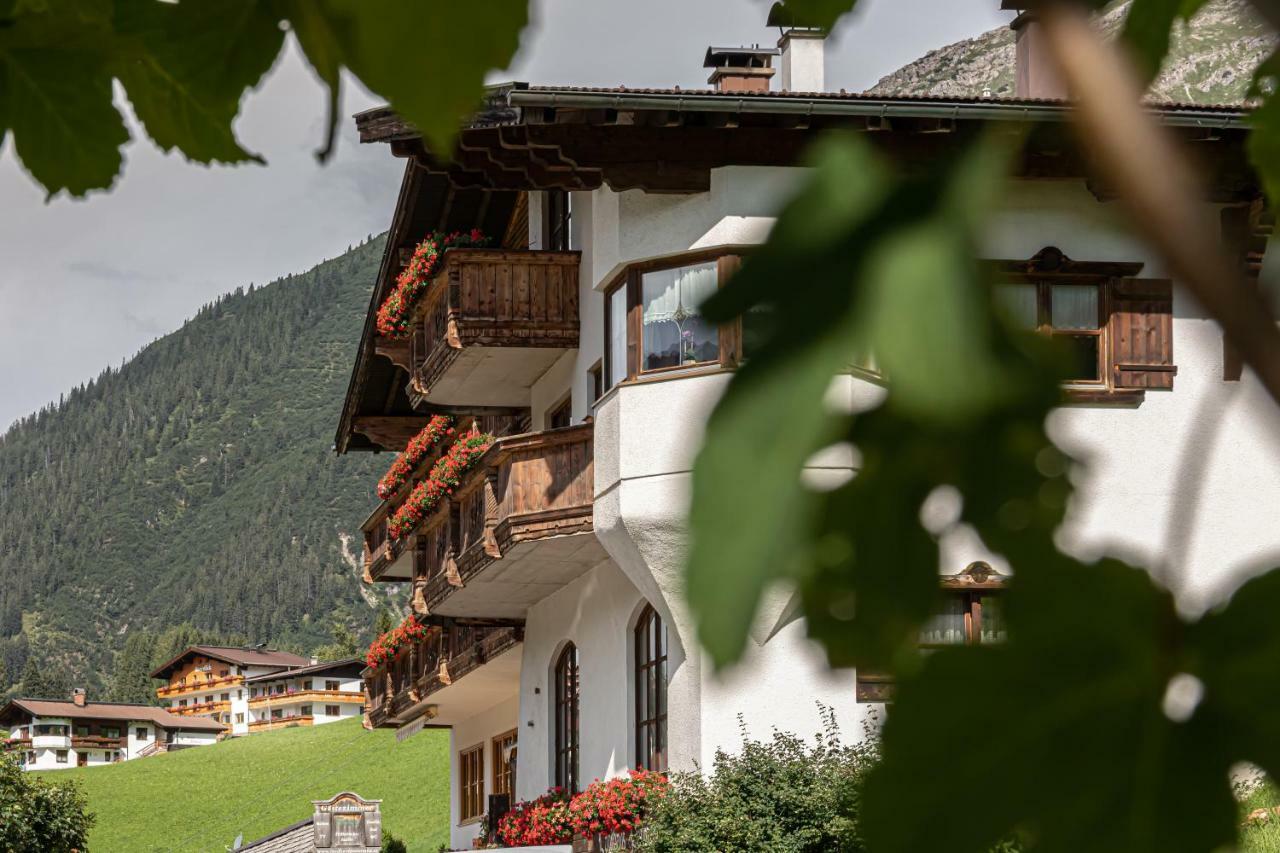 Landhaus Panorama Berwang Buitenkant foto